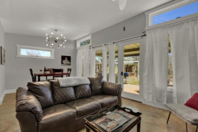 Romantic Casita w Grill 10min from Downtown!